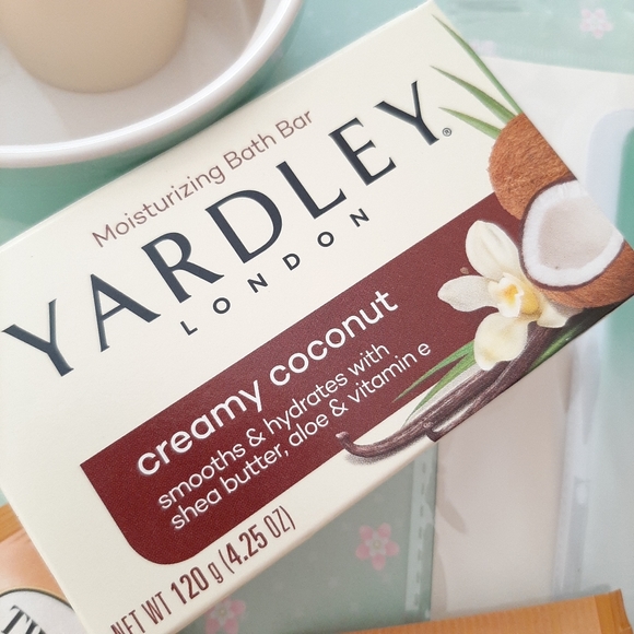 Rich Coconut Self Care Package - Picture 4 of 12